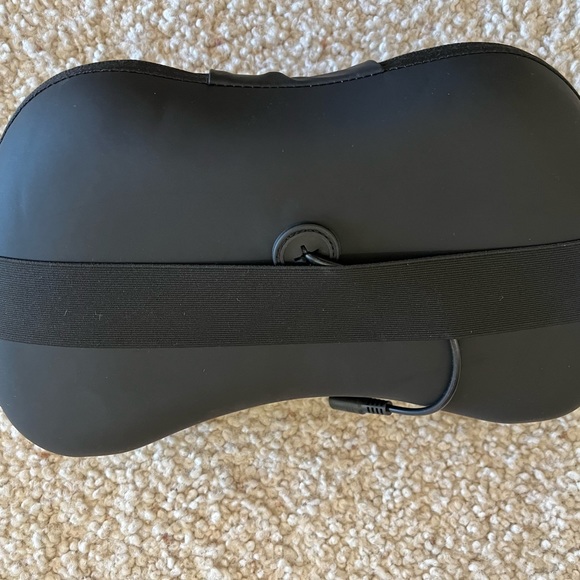 Shiatsu Kneading Massage Pillow - Picture 12 of 12